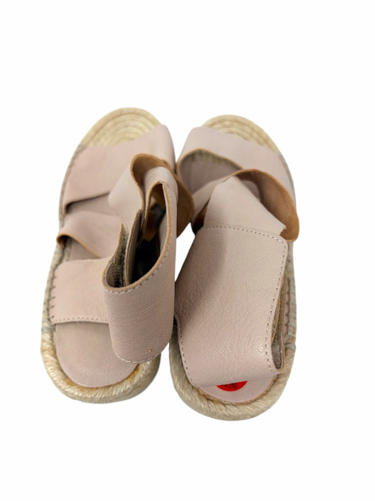 EILEEN FISHER Size 6.5 WEDGE W