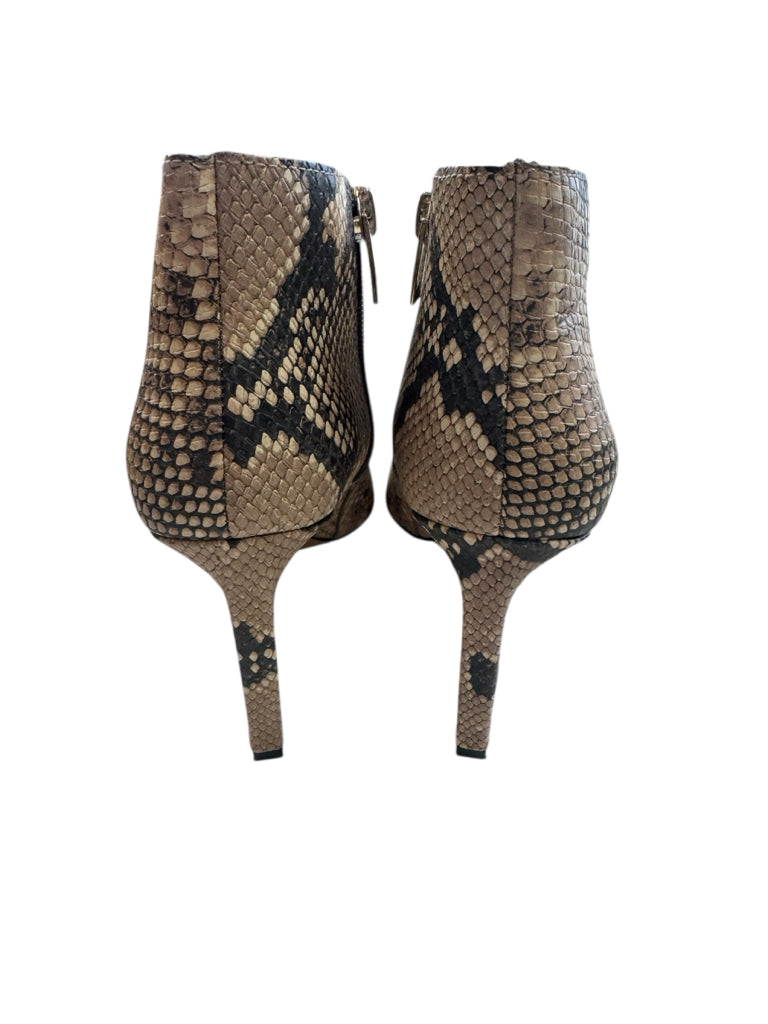 VINCE CAMUTO  7.5 HEEL W