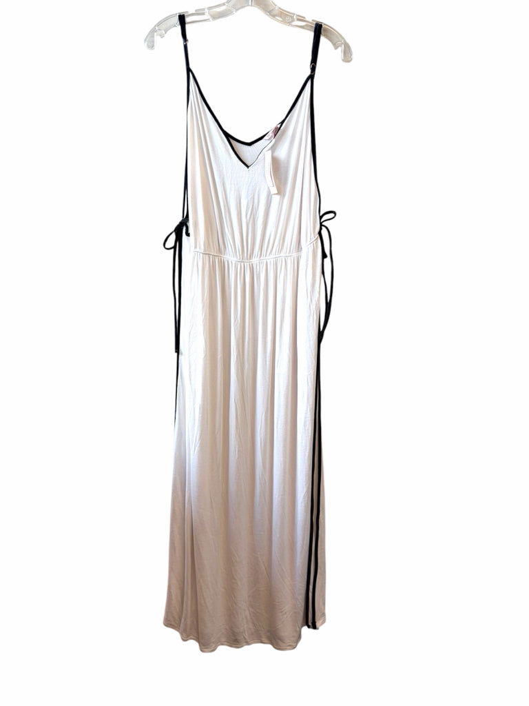 VICTORIA'S SECRET Size xL NIGHT GOWN