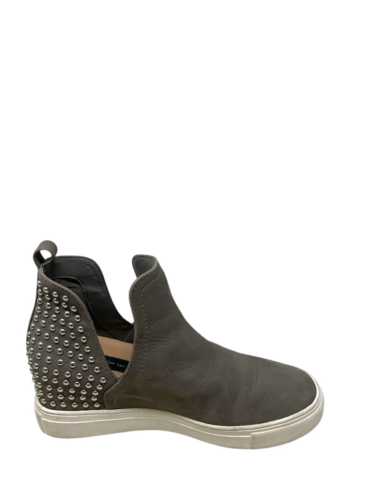 STEVE MADDEN  6 BOOTIE W