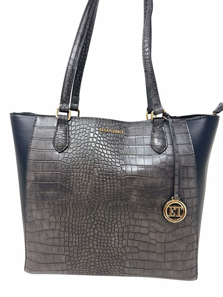 ELLEN TRACY Size large PURSE W