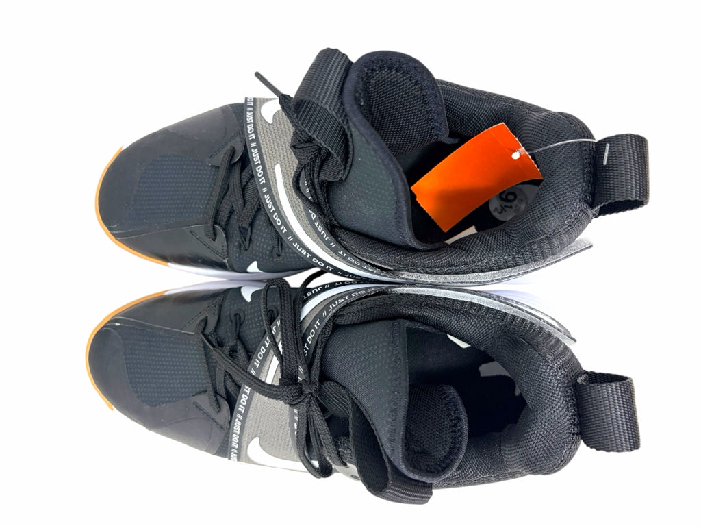 NIKE Size 9.5 SNEAKERS W