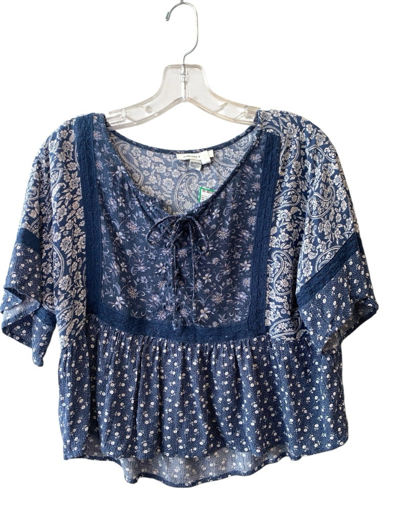 AMERICAN EAGLE OUTFITTERS  xS TOP  W