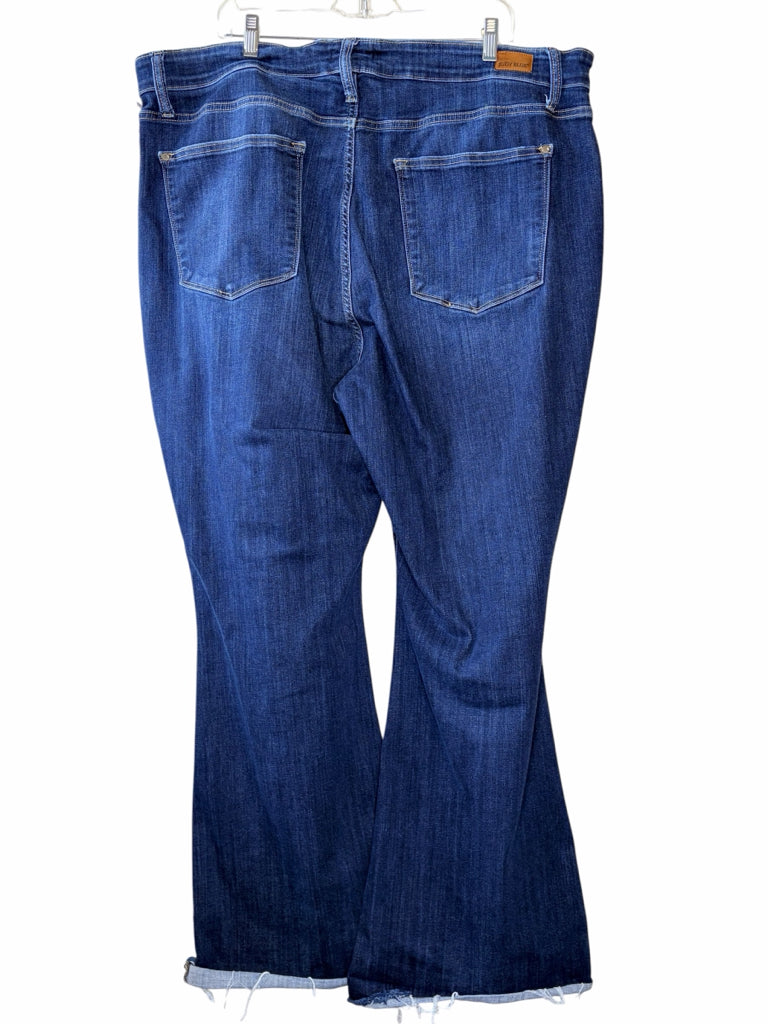 JUDY BLUE Size 24W JEANS W