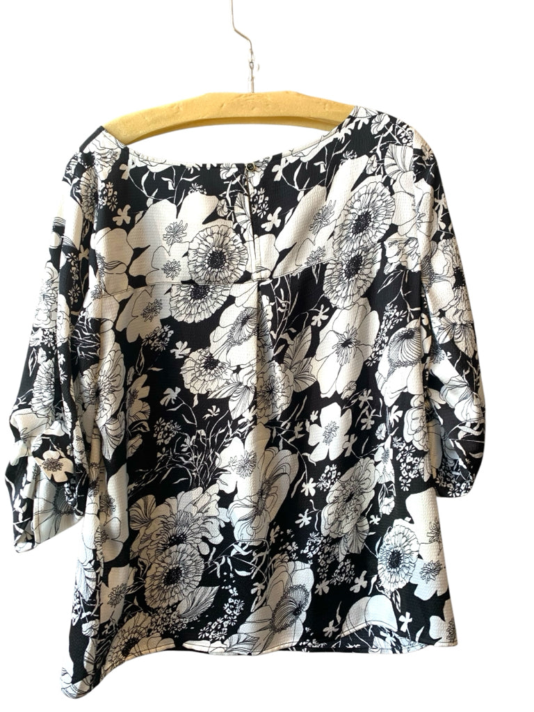 TALBOTS  medium TOP  W