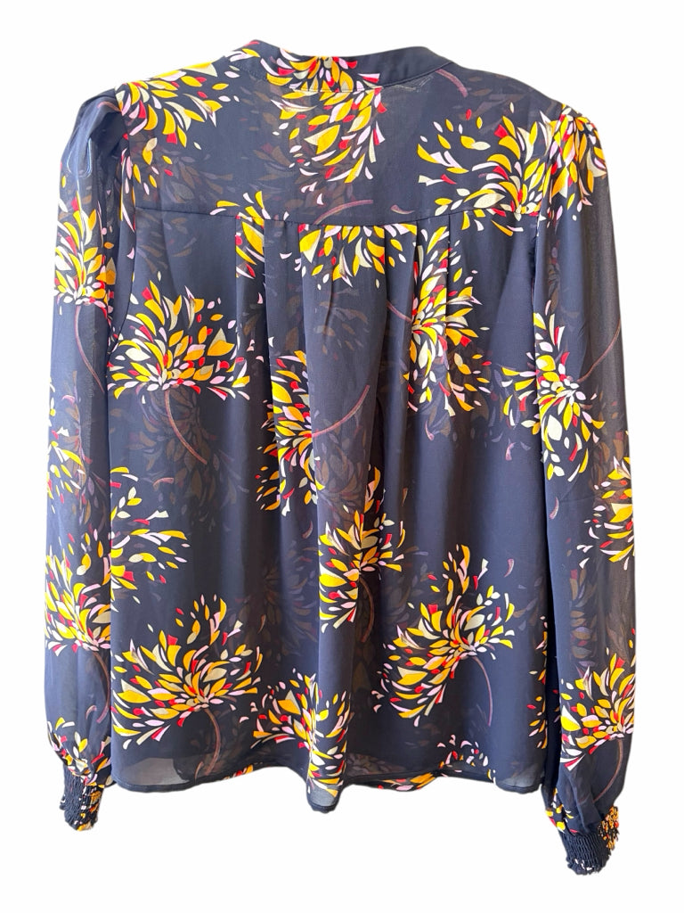 CABI Size small TOP  W