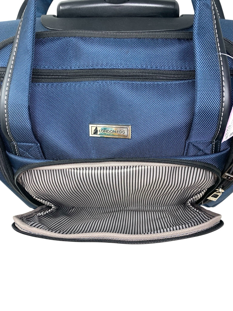 LONDON FOG  small SUIT CASE
