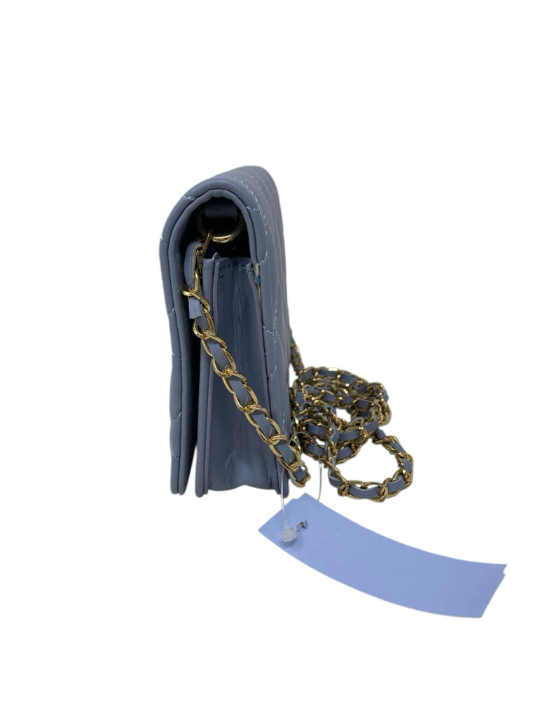 BEBE  small CROSSBODY W