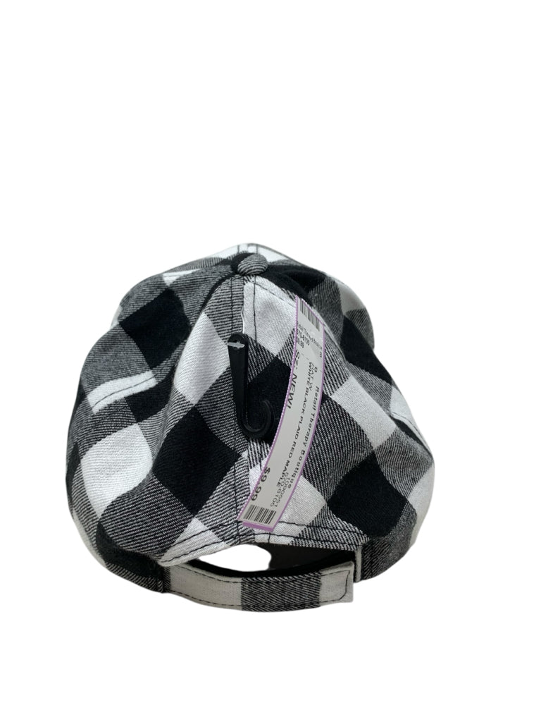 NEW! HAT W