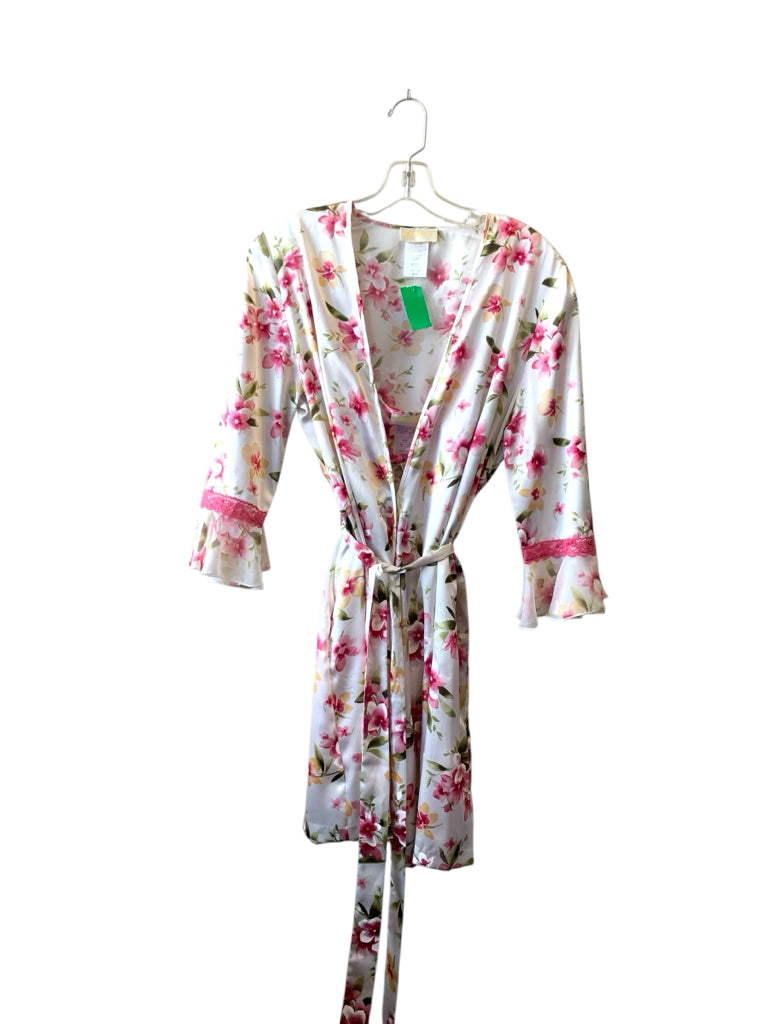 WHISPERS  small GOWN SET