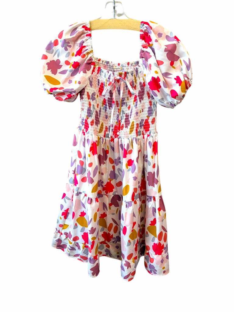 SUNDAY UP Size medium DRESS W