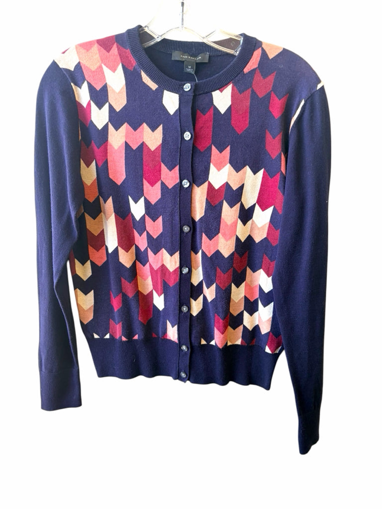 ANN TAYLOR Size medium CARDIGAN W