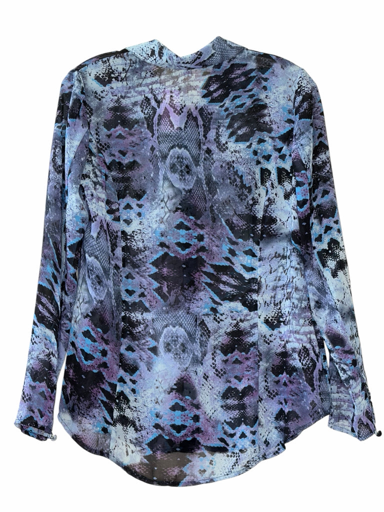 CABI Size small BLOUSE W