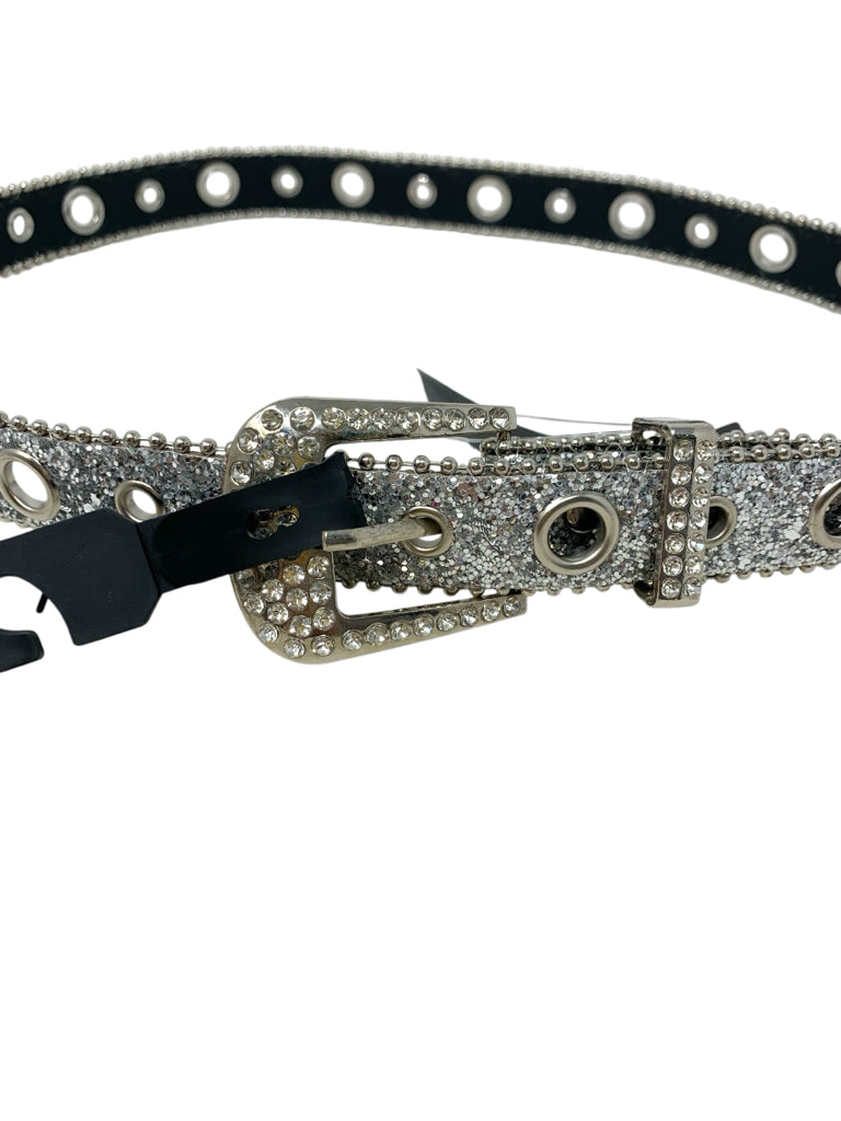 medium BELT W