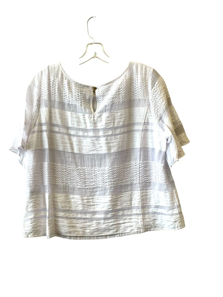 LIZ CLAIBORNE  large TOP  W
