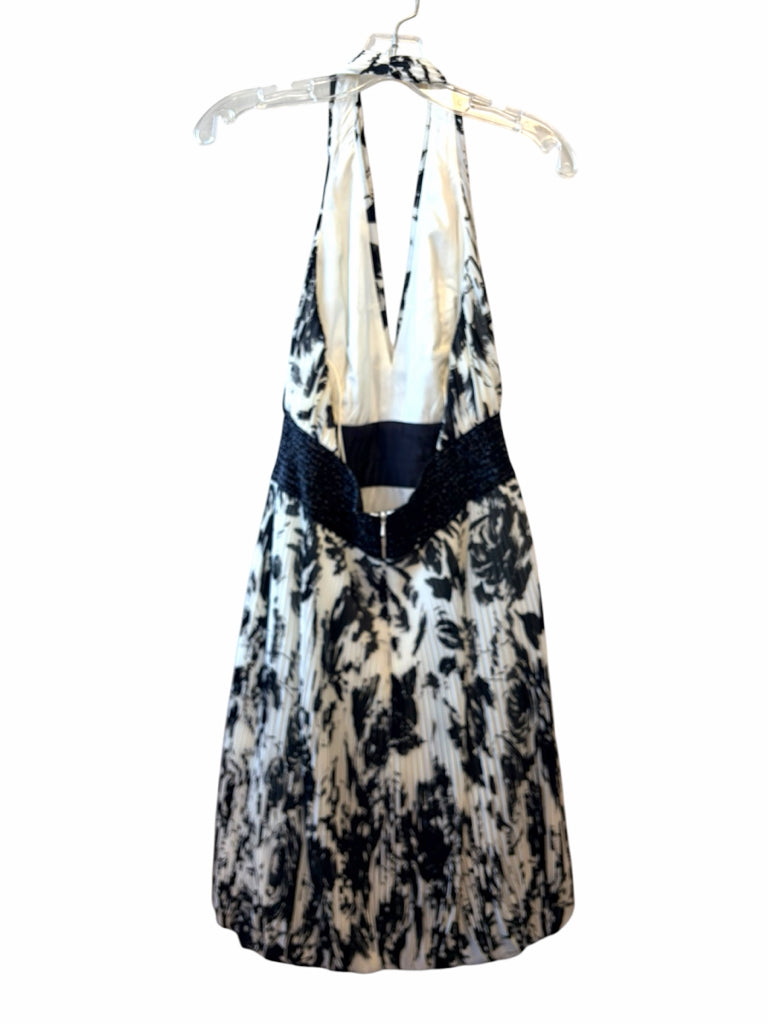 CARMEN MARC VALVO Size 4 DRESS W
