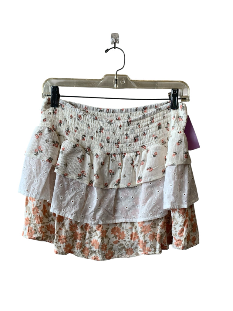 SOCIAL SCENE Size medium SKIRT W