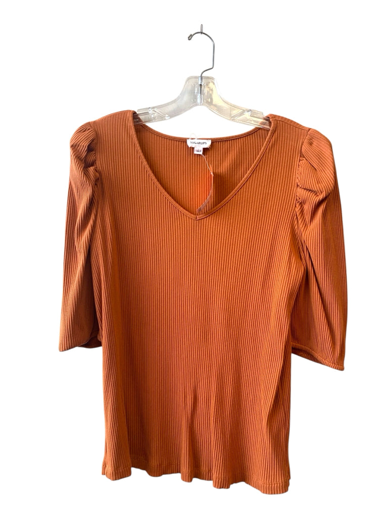 SUGAR LIPS  large TOP W