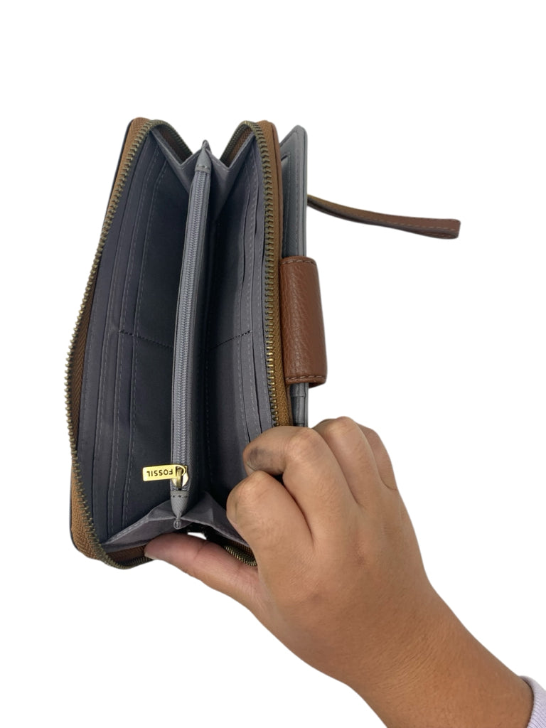 FOSSIL  medium WALLET W