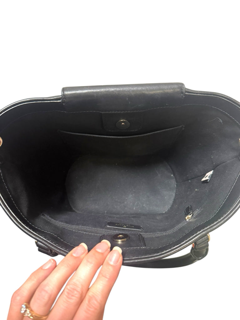 KATE SPADE Size medium PURSE W