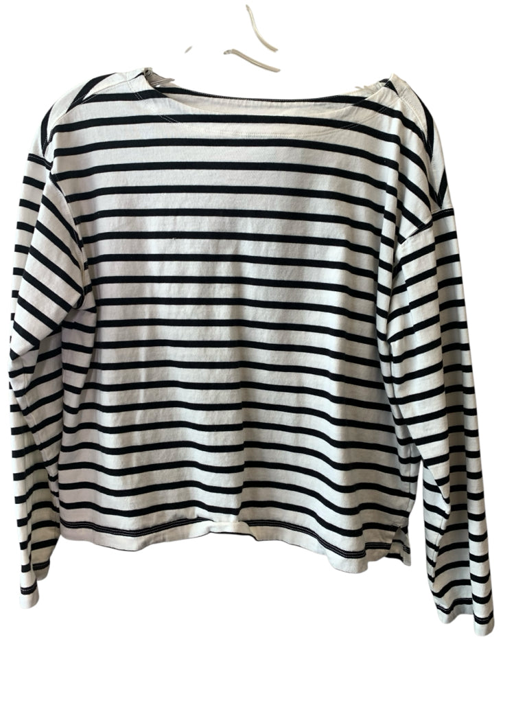 OLD NAVY  medium TOP  W
