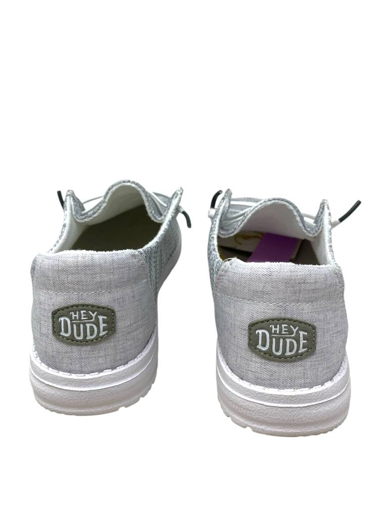 HEY DUDE  8 SNEAKERS W