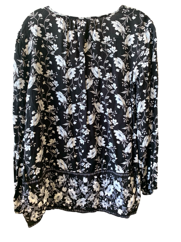 OLD NAVY  large TOP  W