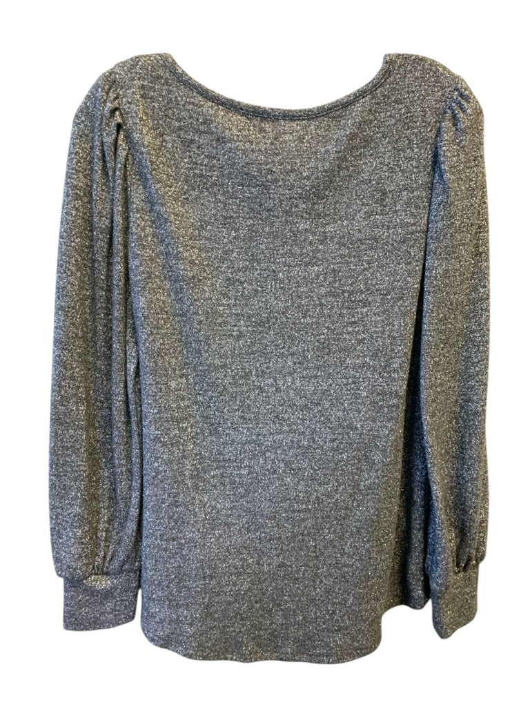 MAURICES  large TOP W