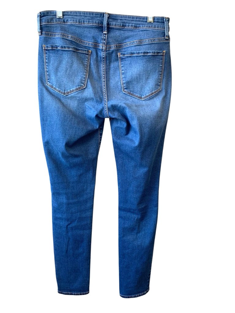 OLD NAVY  10 JEANS W