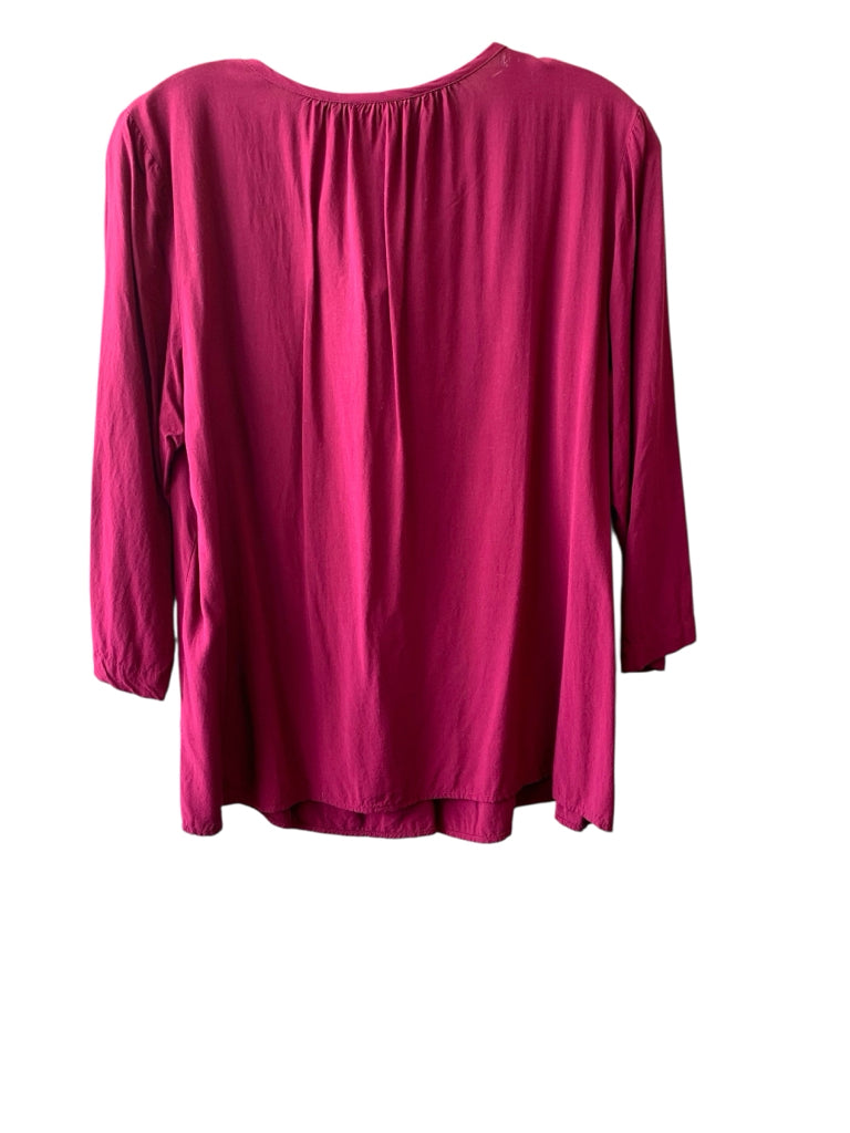 LIZ CLAIBORNE  medium TOP W