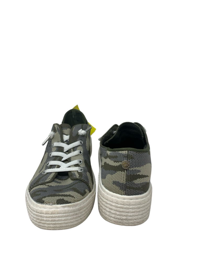 MADDEN NYC  8 SNEAKERS W