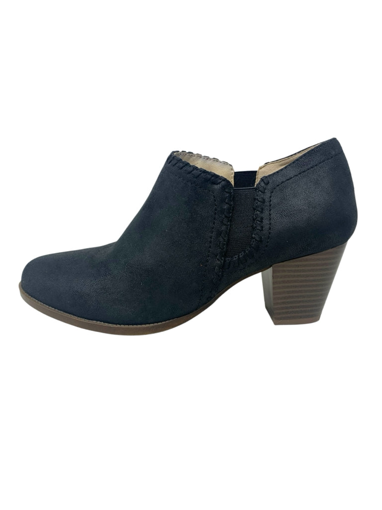 LIFE STRIDE  9.5 BOOTIE W
