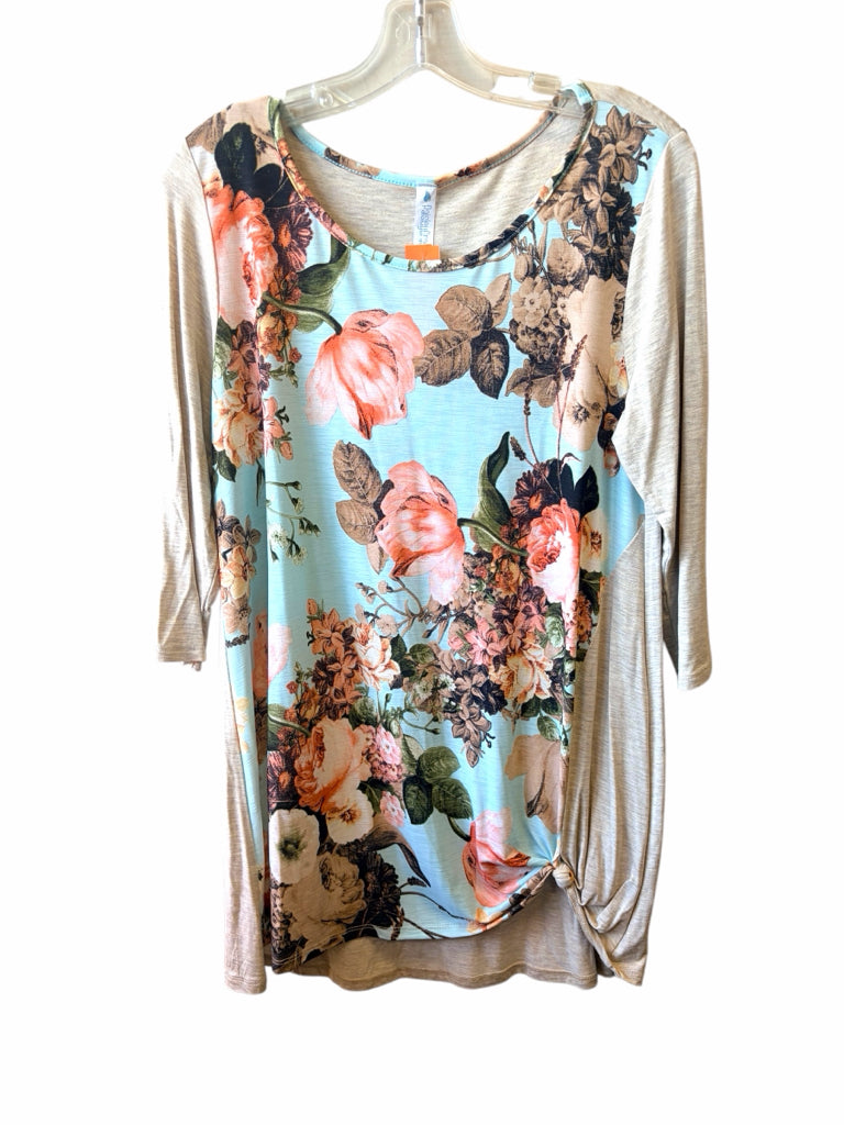 PAISLEY GRACE Size medium TUNIC