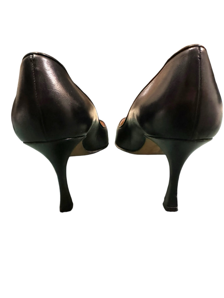 MANOLO BLAHNIK  8 HEEL W