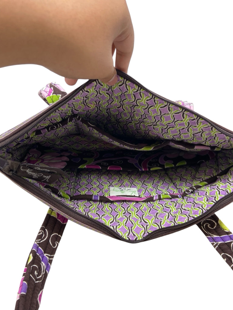 VERA BRADLEY Size large PURSE W
