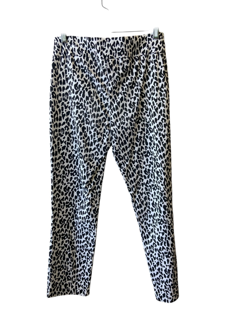 ATTYRE NEW YORK Size 8 PANTS W