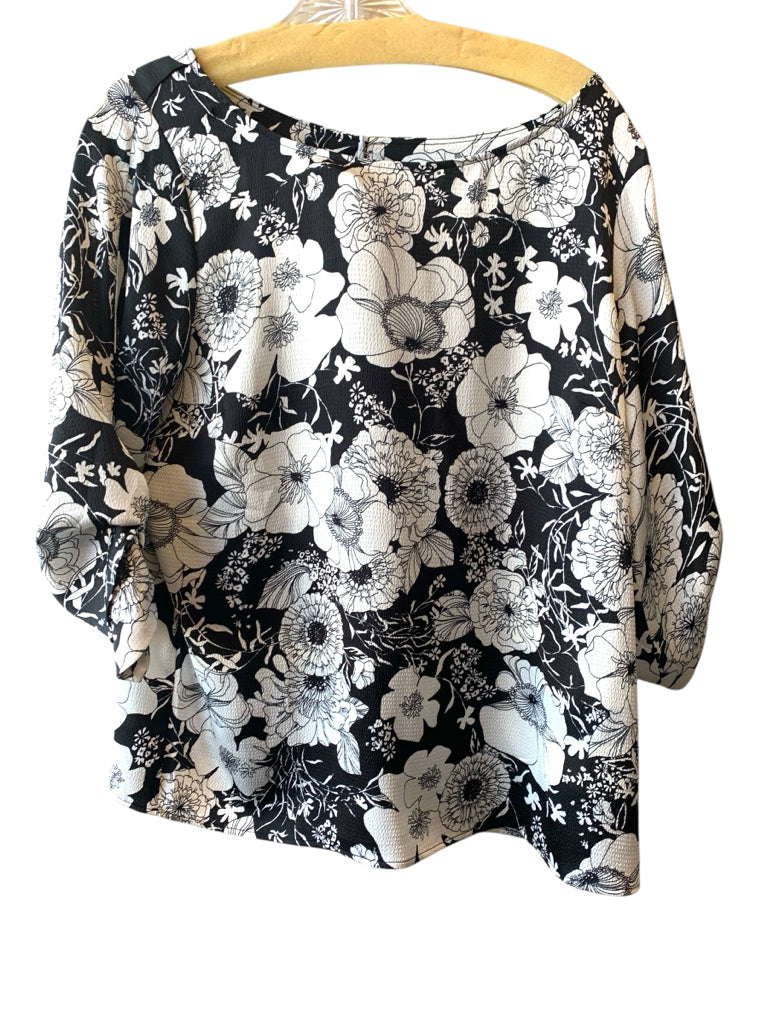 TALBOTS  medium TOP  W