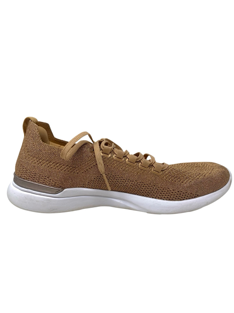 APL  9.5 SNEAKERS W