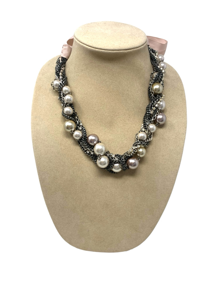 NECKLACE W