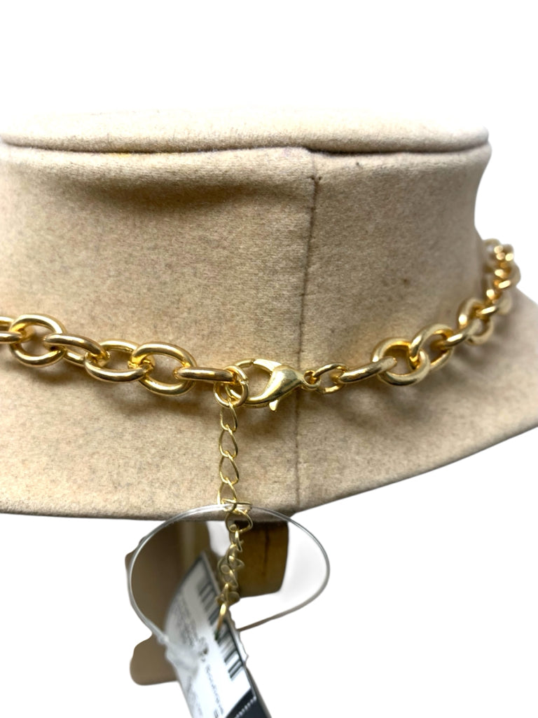 PLUNDER NECKLACE