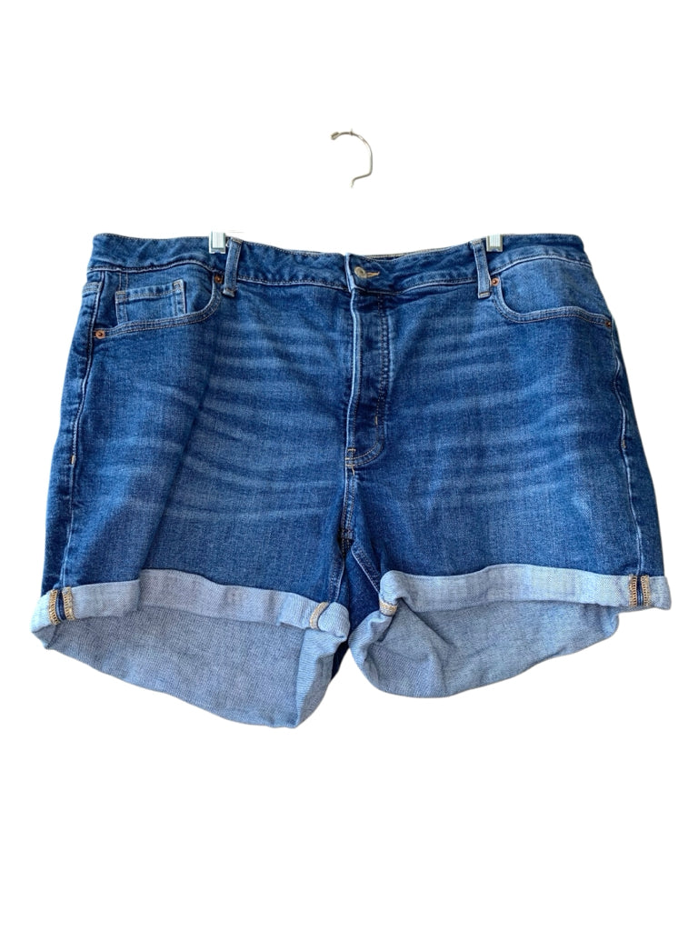 OLD NAVY  22 SHORT W
