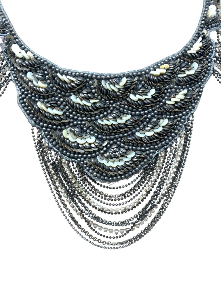 NECKLACE W