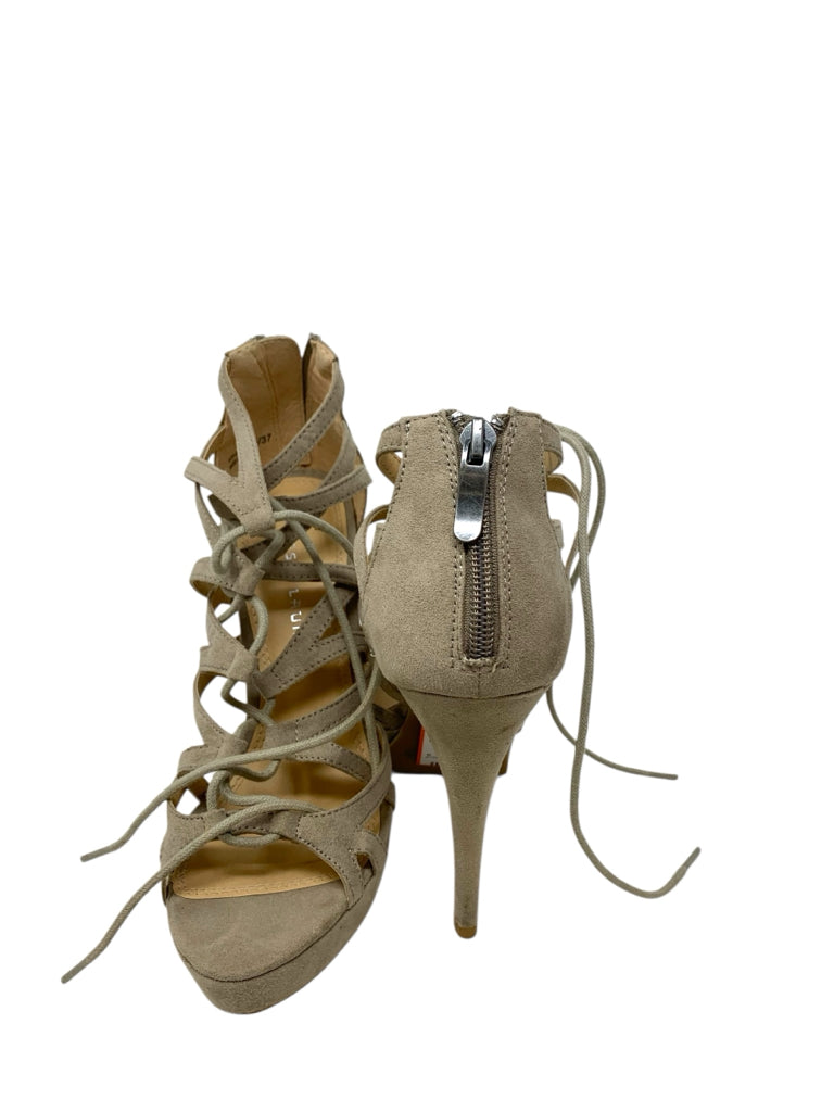 CHINESE LAUNDRY  6.5 HEEL W