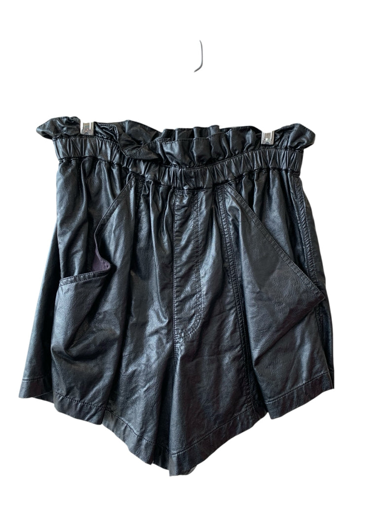 FREE PEOPLE Size small SHORT W