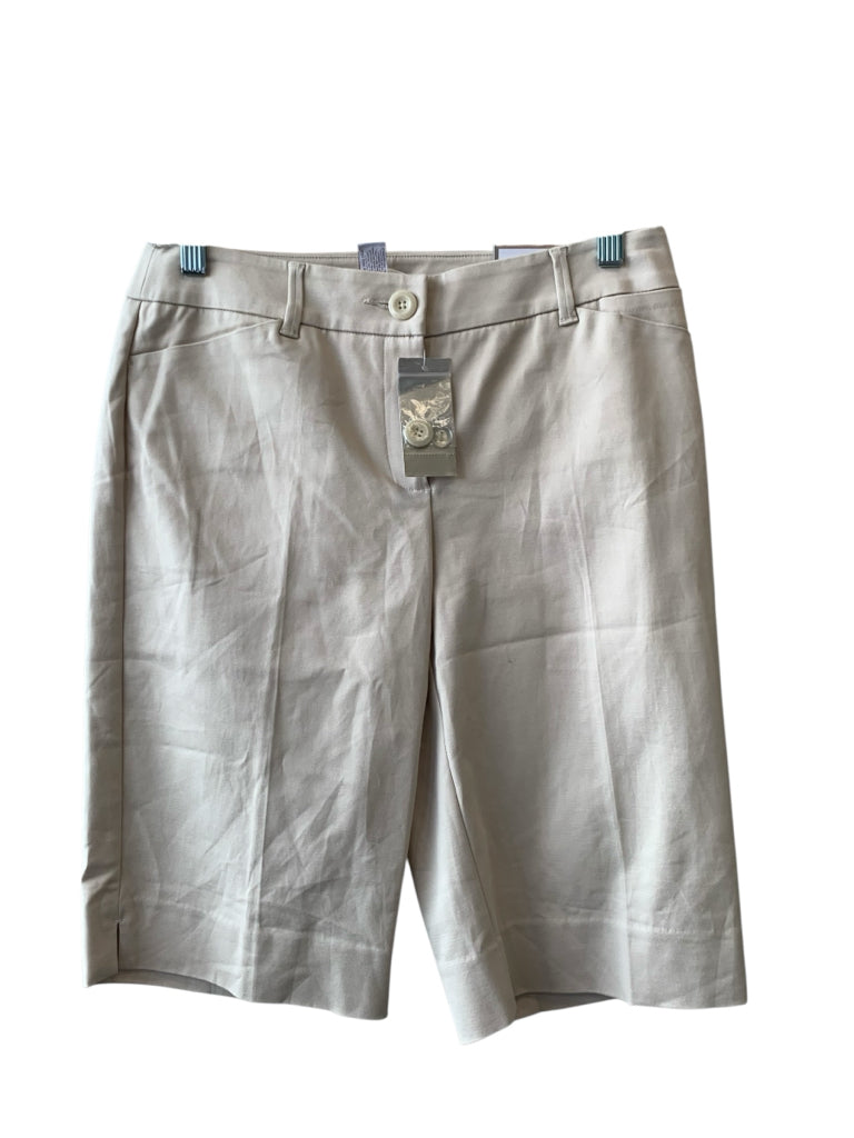 CHICO'S Size 2 SHORT W