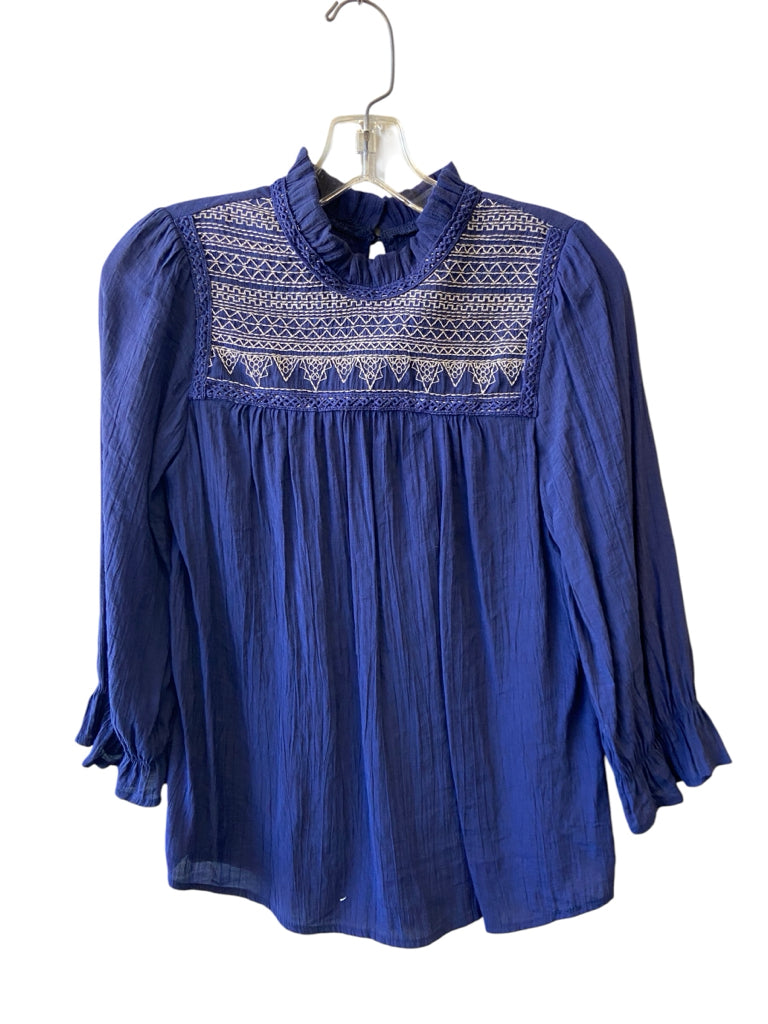 EM Size small TOP W
