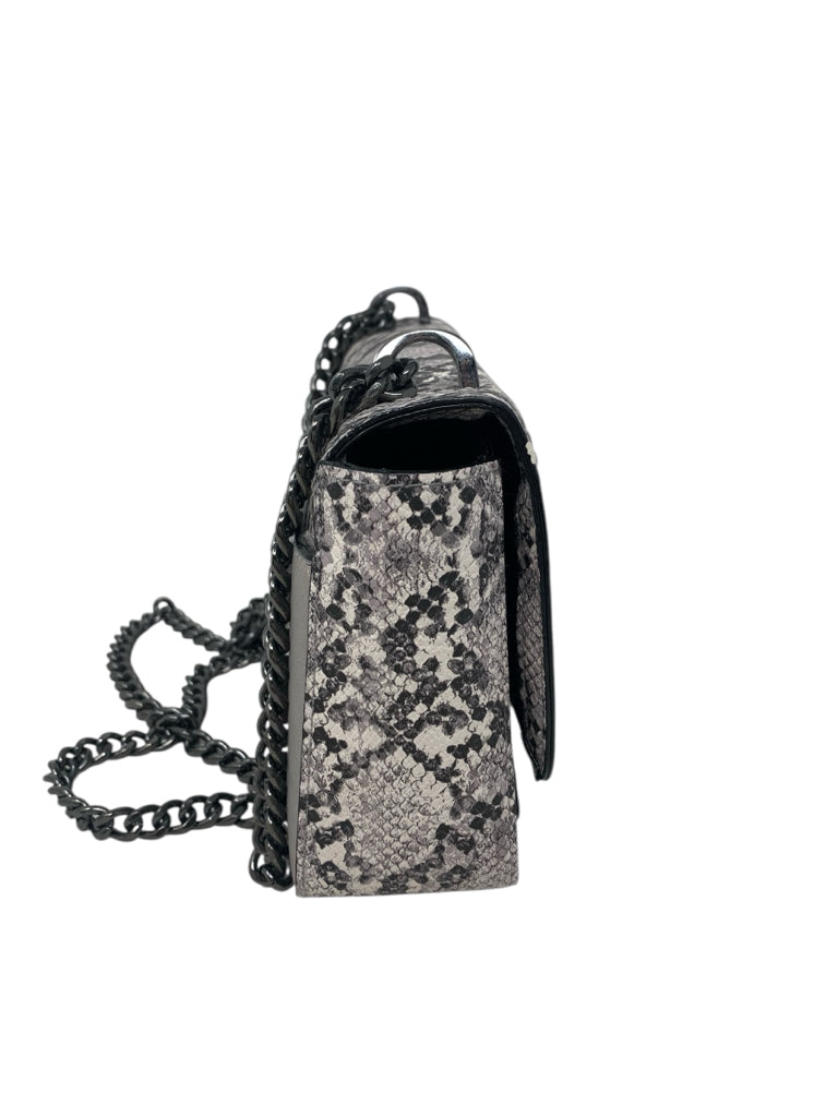 VICTORIA'S SECRET  s/M PURSE W