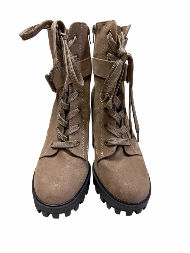 BAMBOO Size 8.5 BOOT W