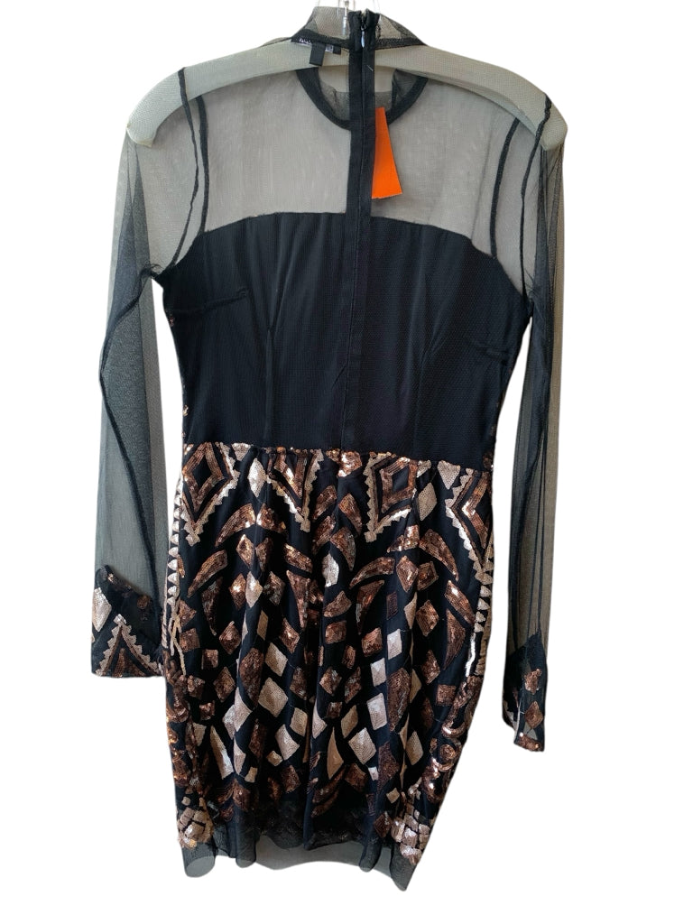 FASHION NOVA  medium DRESS W