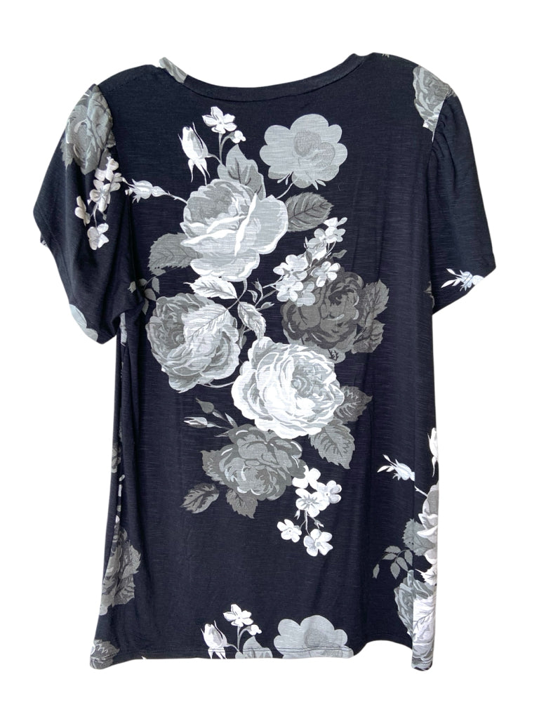LULA ROE Size small TOP W